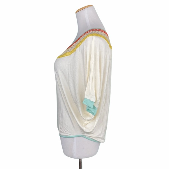 Crochet Scoop Neck Tee - Picture 9 of 11